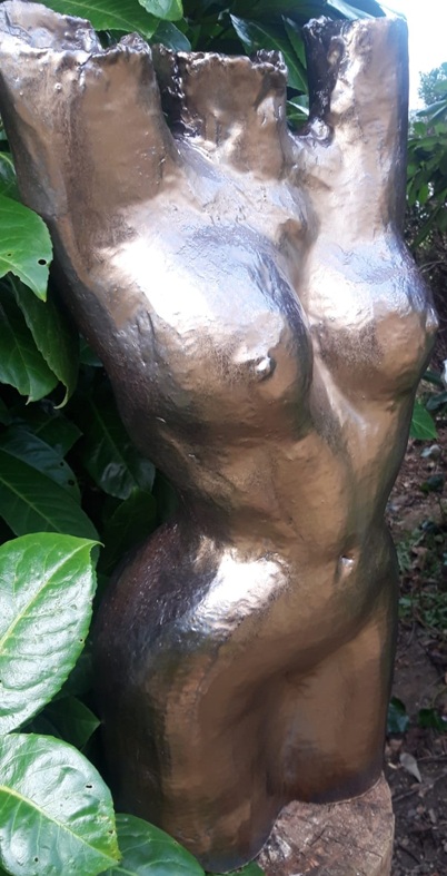 weiblicher Torso03 Thumb